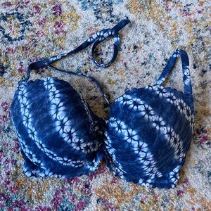 Victoria’s Secret swim bikini top